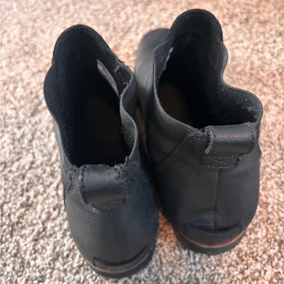 Sorel Ankle Chelsea Boot - Picture 5 of 9